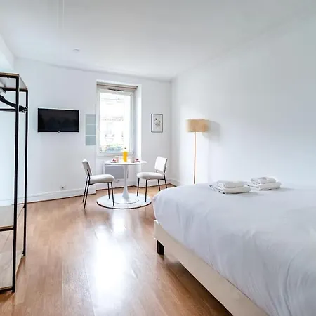 Proche Boulevard Voltaire Lägenhet *