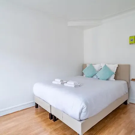 Proche Boulevard Voltaire