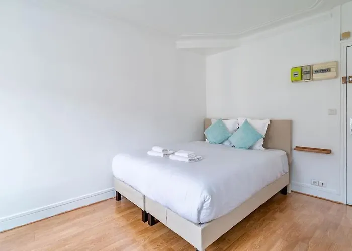 Proche Boulevard Voltaire